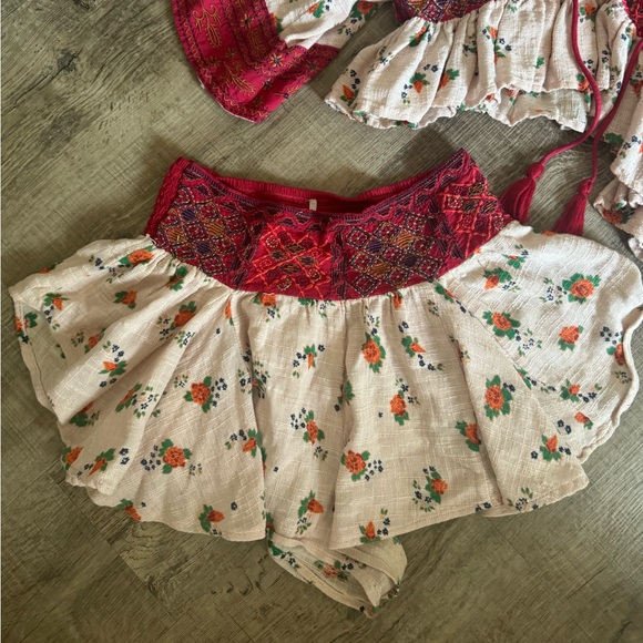 Freepeople embroidered top & shorts set - Picture 2 of 5